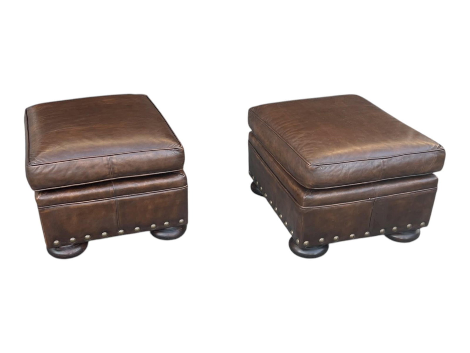 1960s Classic Pair of Brown Leather Ottomans With Brass Nailhead Trim - 11