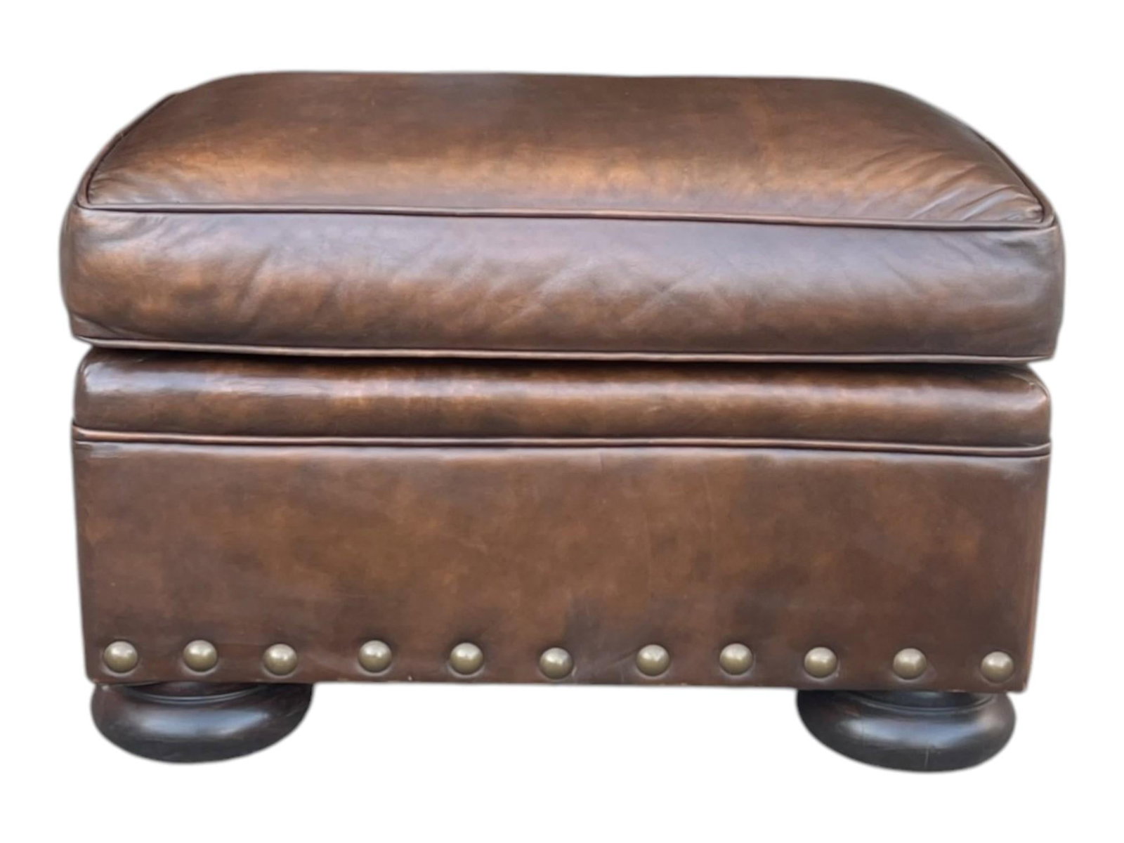 1960s Classic Pair of Brown Leather Ottomans With Brass Nailhead Trim - 4