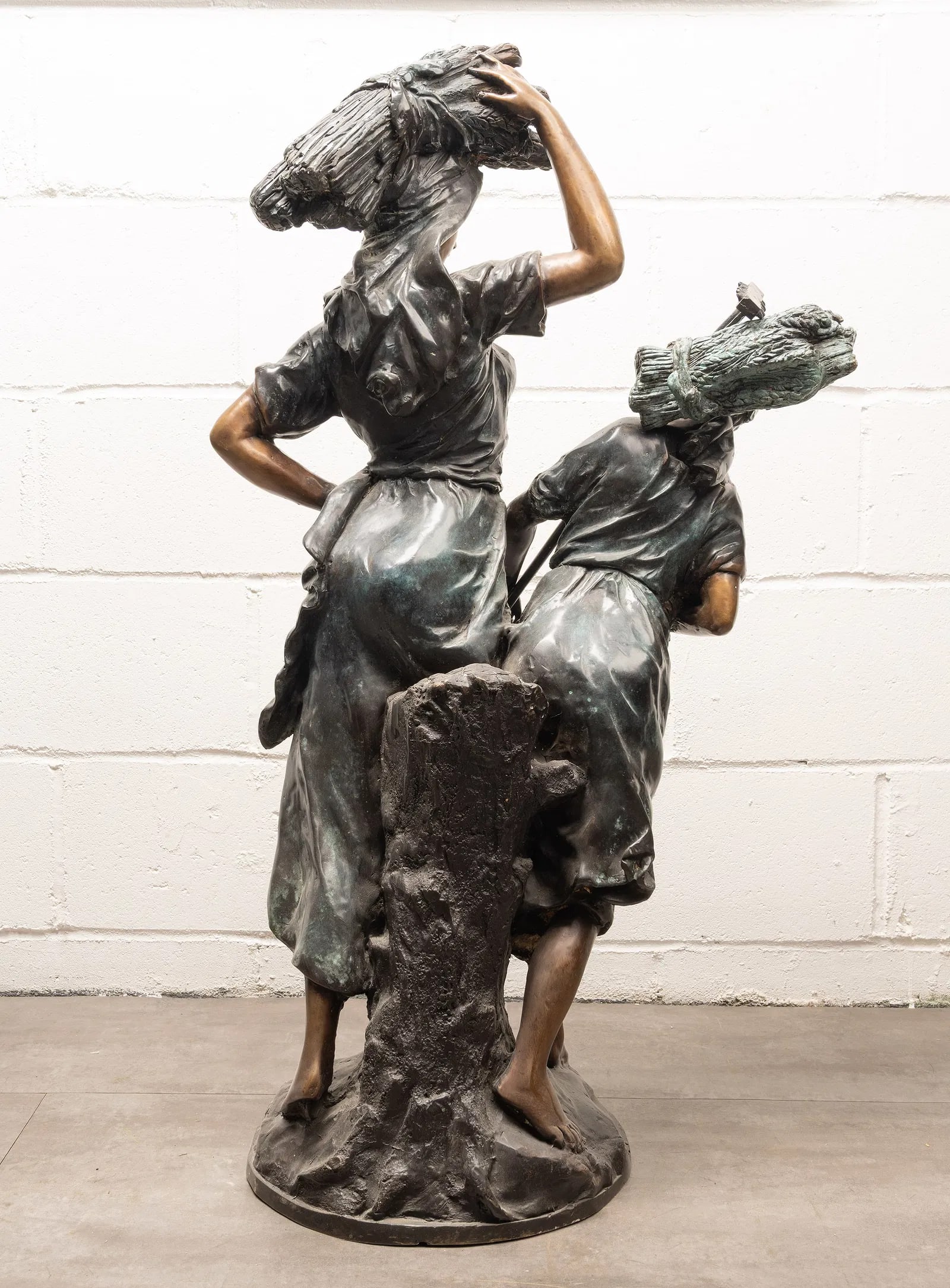 Large Antique French Bronze Sculpture "Return From the Harvest" Attributed to Mathurin Moreau - 5