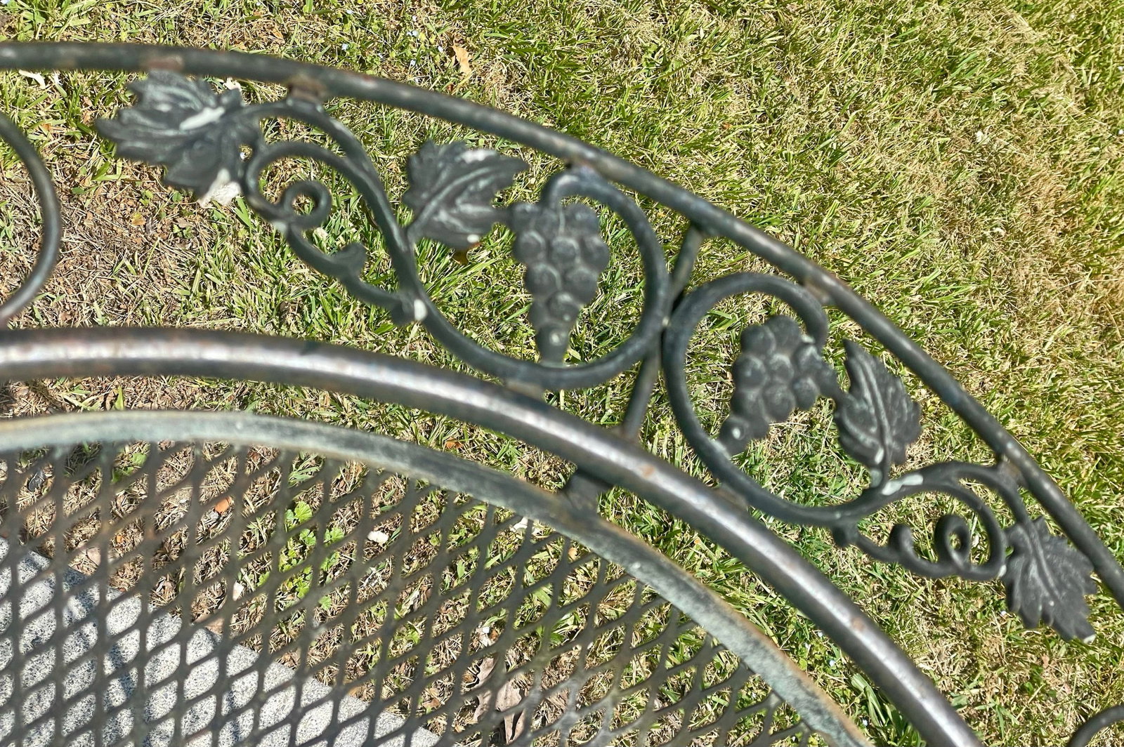 Mid 20th Century Russell Woodard Grapevine Barrel Back Wrought Iron Grape Pair of Chairs - 10