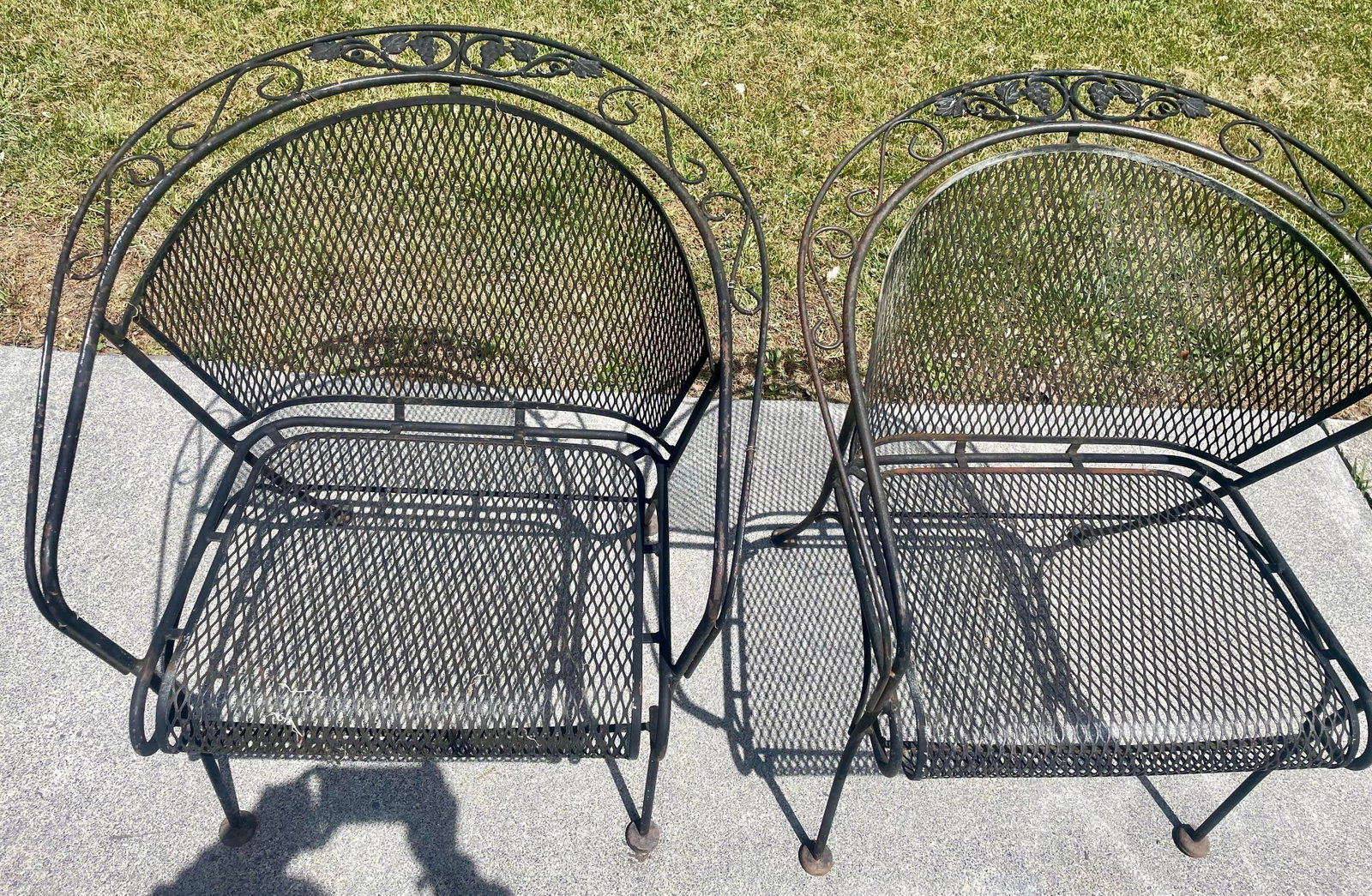 Mid 20th Century Russell Woodard Grapevine Barrel Back Wrought Iron Grape Pair of Chairs - 2
