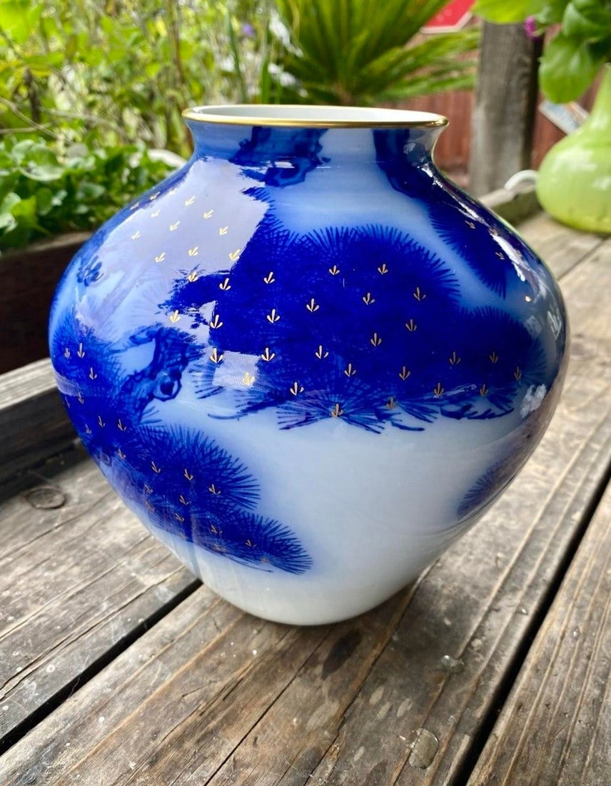 Mid 20th Century Koransha Japanese Porcelain Vase | Cobalt Blue Pine Design | Gold Accents - 3