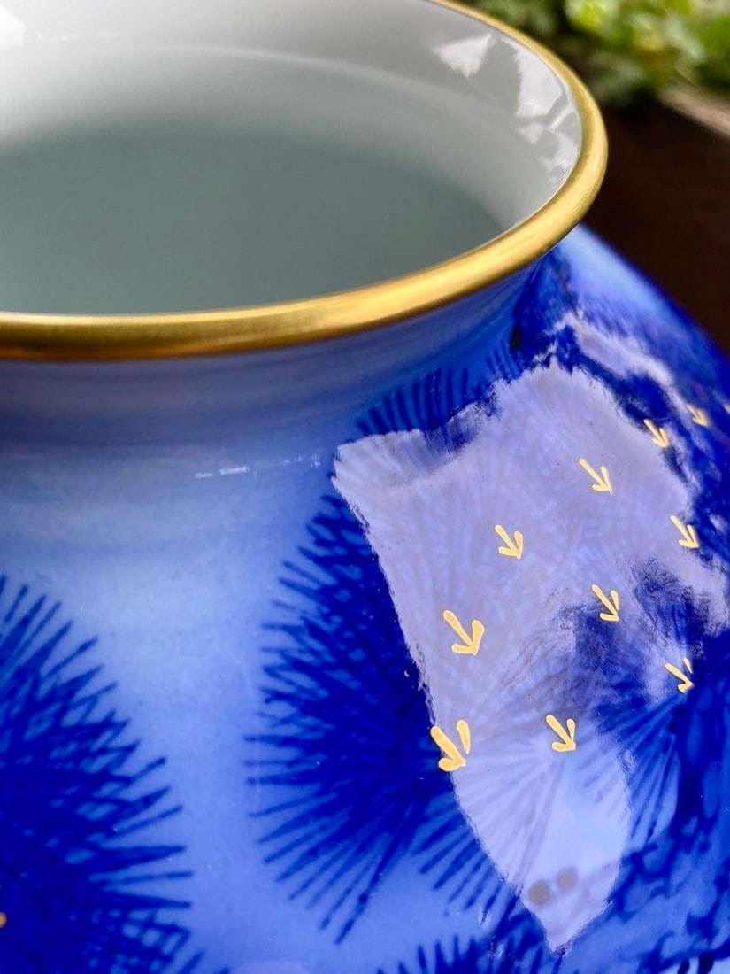 Mid 20th Century Koransha Japanese Porcelain Vase | Cobalt Blue Pine Design | Gold Accents - 7