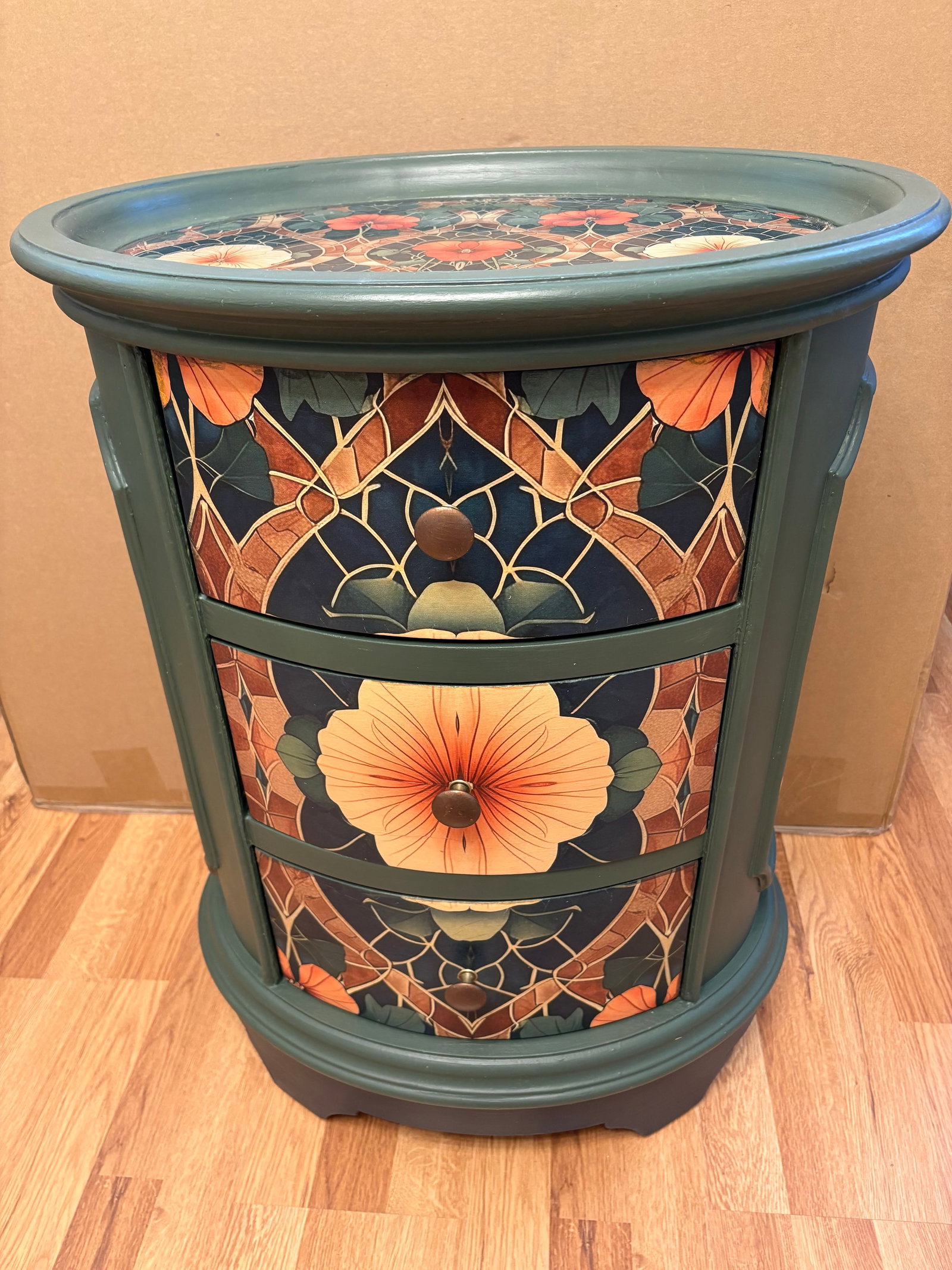 Vintage 3 Drawer Cabinet With Decopauge Details - 7