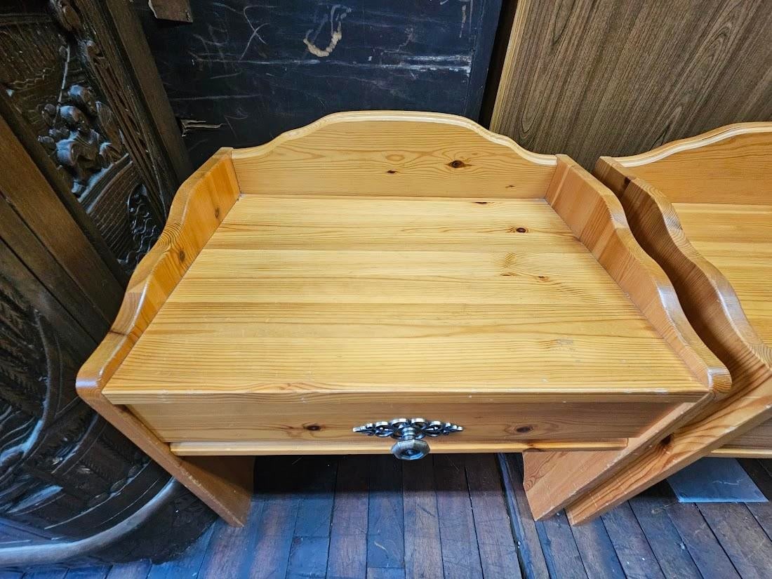 Pair of Scandinavian Pine Nightstands - 4