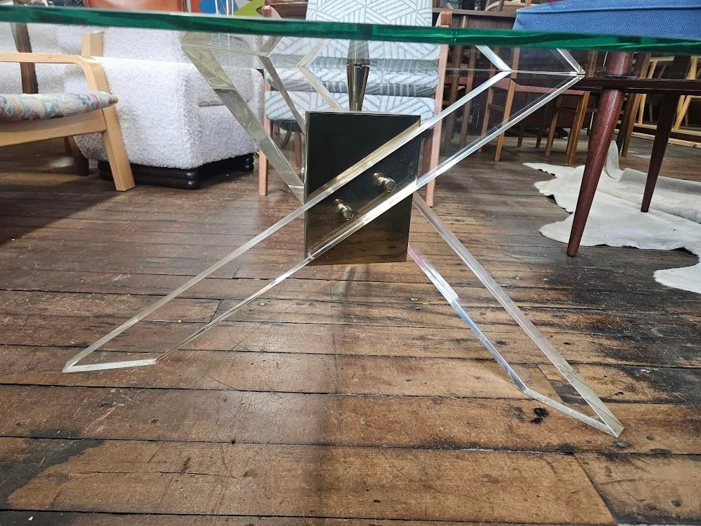 Mid Century Coffee Table With Angled Brass and Lucite Base With Triangle Glass Top - 3