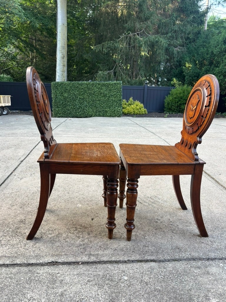 Pair of Early 19th Century English Regency Oak Hall Chairs With Carved Backs - 7