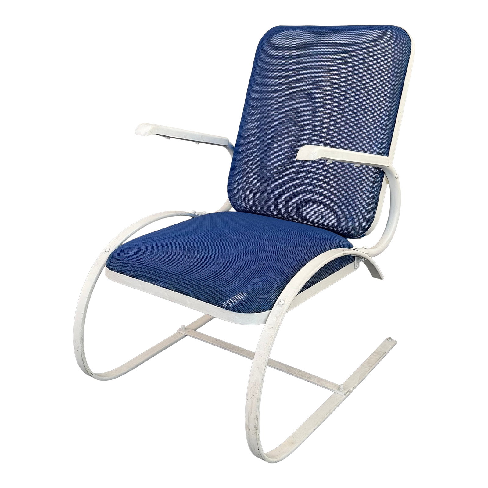 Mid-Century Modern Blue Mesh Cantilever Outdoor Patio Armchair: This Mid-Century Modern patio armchair features a striking, white-painted steel cantilever frame that provides a subtle, relaxing spring action for a gentle bounce. Its fluid silhouette is paired