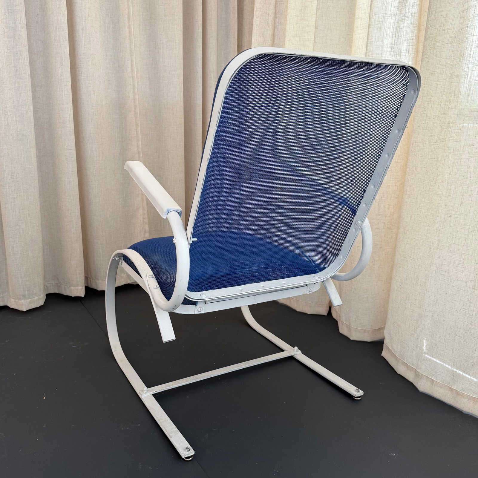 Mid-Century Modern Blue Mesh Cantilever Outdoor Patio Armchair - 6