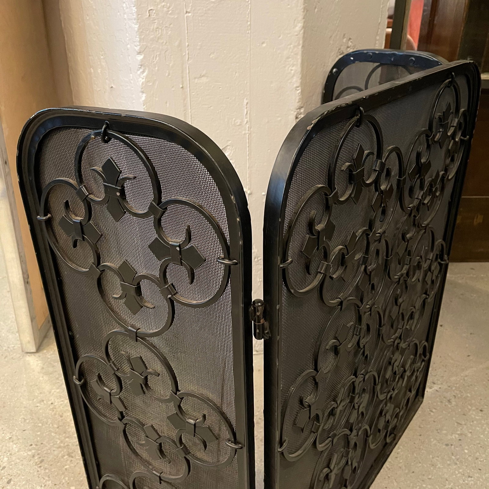 Mid 20th Century Hollywood Regency Scrolled Iron and Mesh Trifold Fireplace Screen - 6