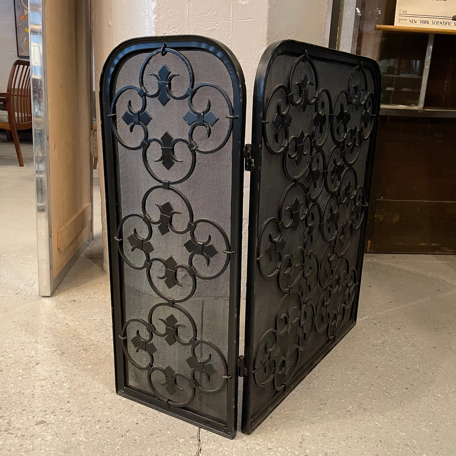 Mid 20th Century Hollywood Regency Scrolled Iron and Mesh Trifold Fireplace Screen - 7