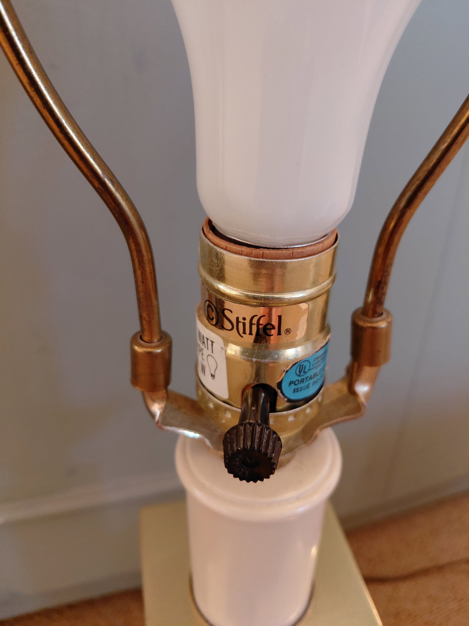 Vintage Stiffel Polished Brass Table Lamp With New Linen Shade - 5