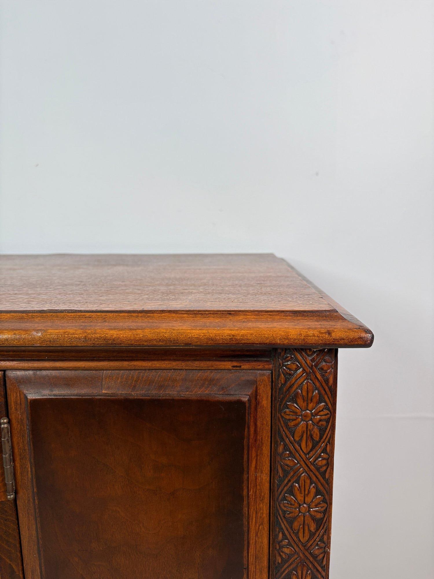 Vintage Tomlinson Jacobean Revival Oak Server / Sideboard - 9