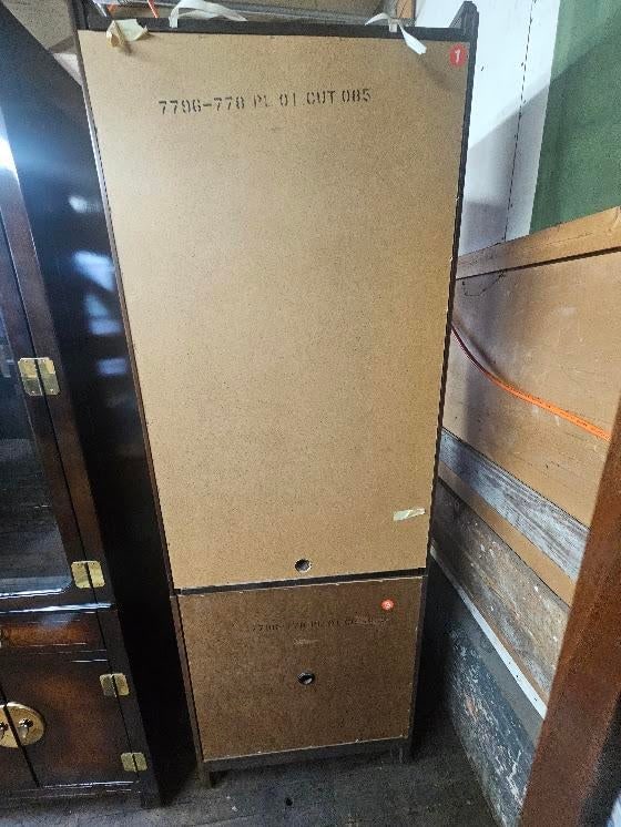 American of Martinsville Chinoiserie Asian-Style Curio Display Cabinet - 8