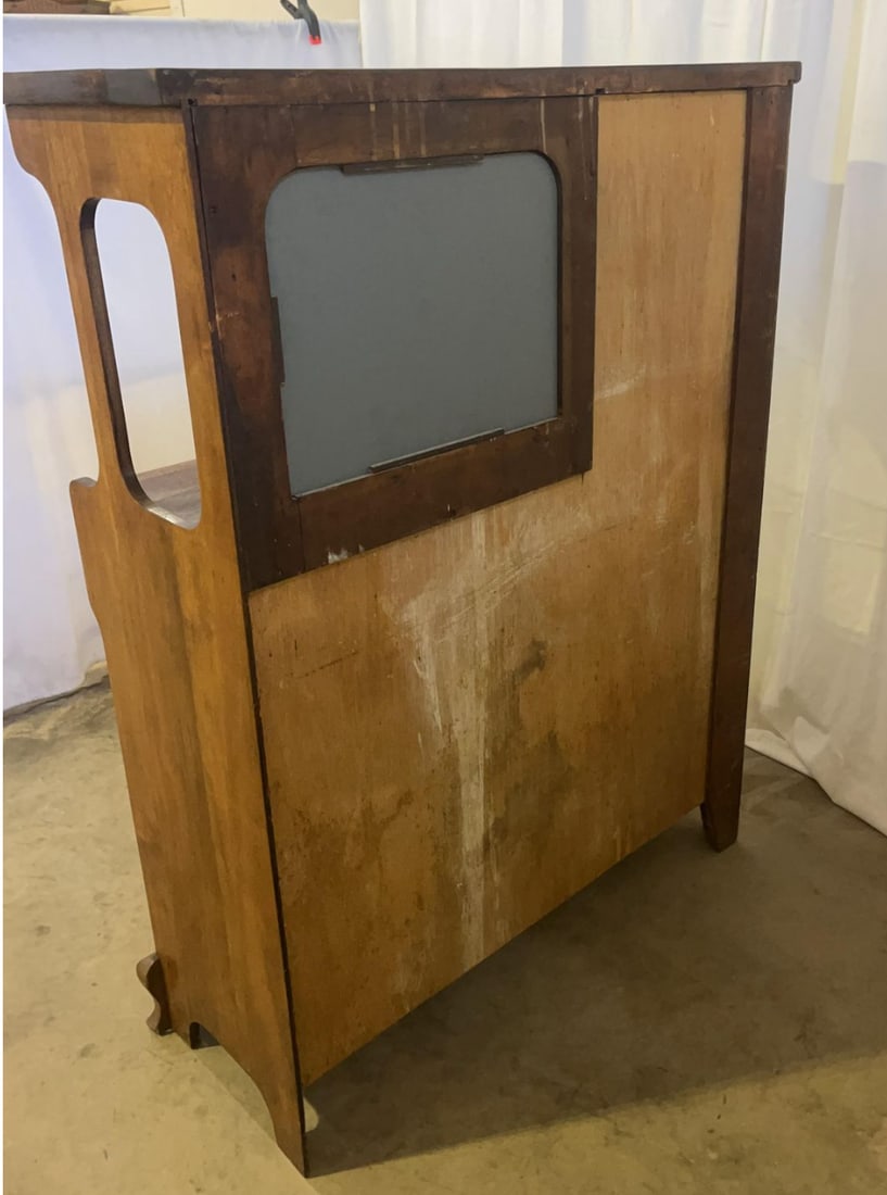 Antique American Victorian Oak Side-by-Side Curio Cabinet, C. 1895 - 8
