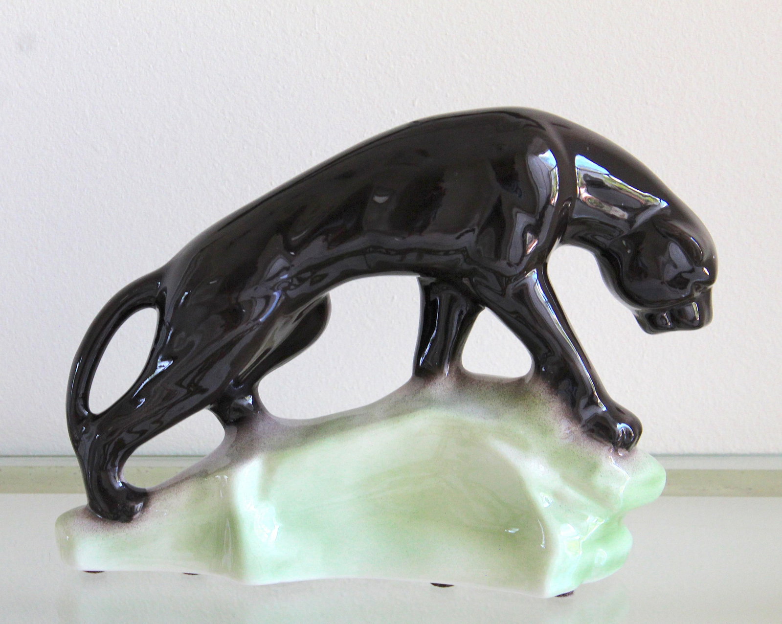 1950s Mid-Century Modern Black Panther Ceramic Sculpture - Glossy Art Pottery Jaguar on Rock Base - 4