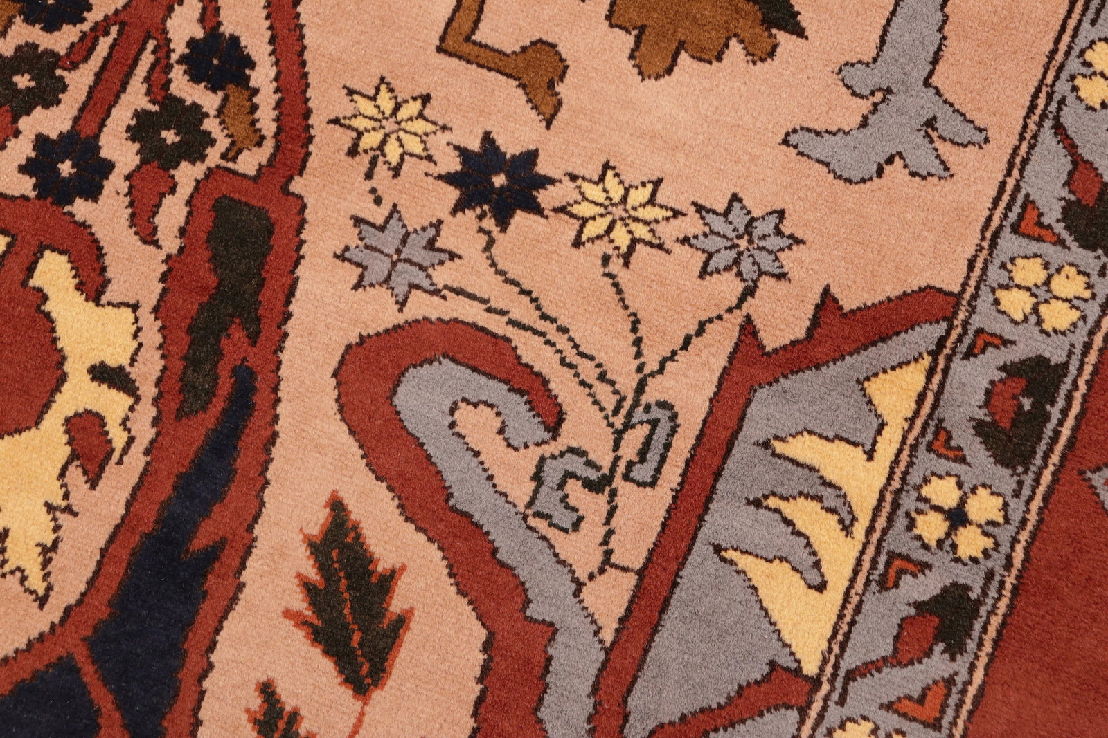 Rustic Kargahi 1980's Tan/Rust Wool Rug - 6'2'' X 9'0'' - 5