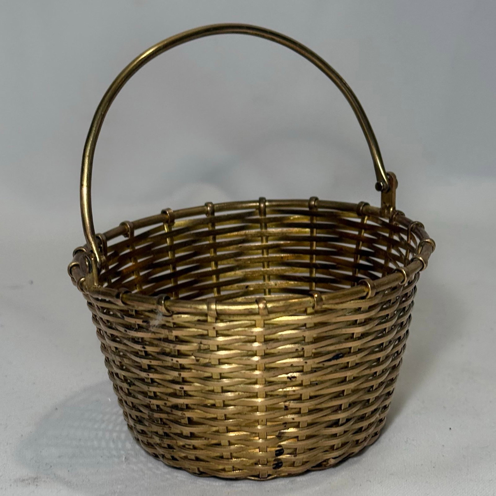 Vintage Castilian Imports Woven Brass Tabletop Baskets - Set of 2 - 10
