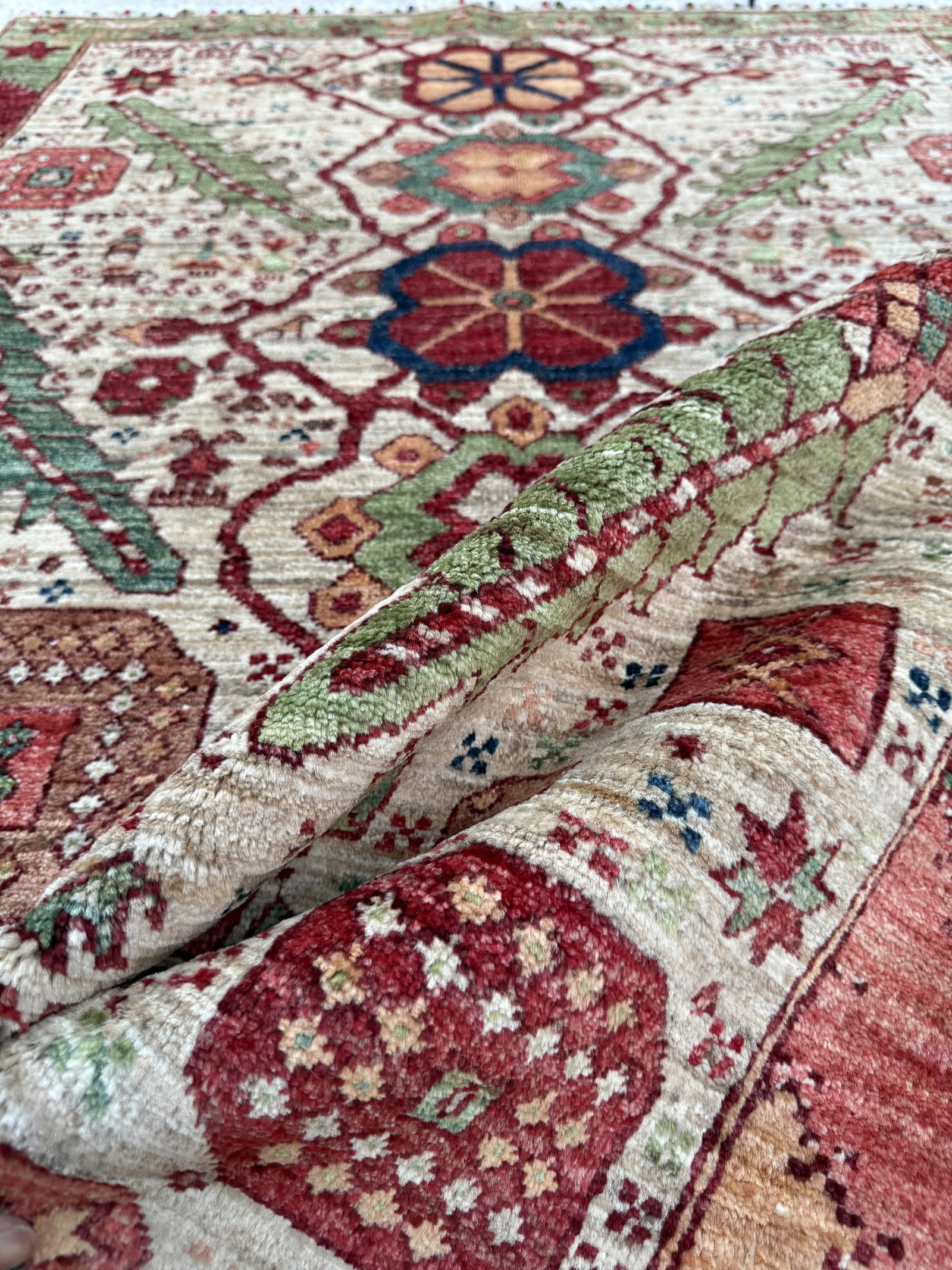 Ivory Mamluk Design Area Rug, 03'11 X 05'11 - 13