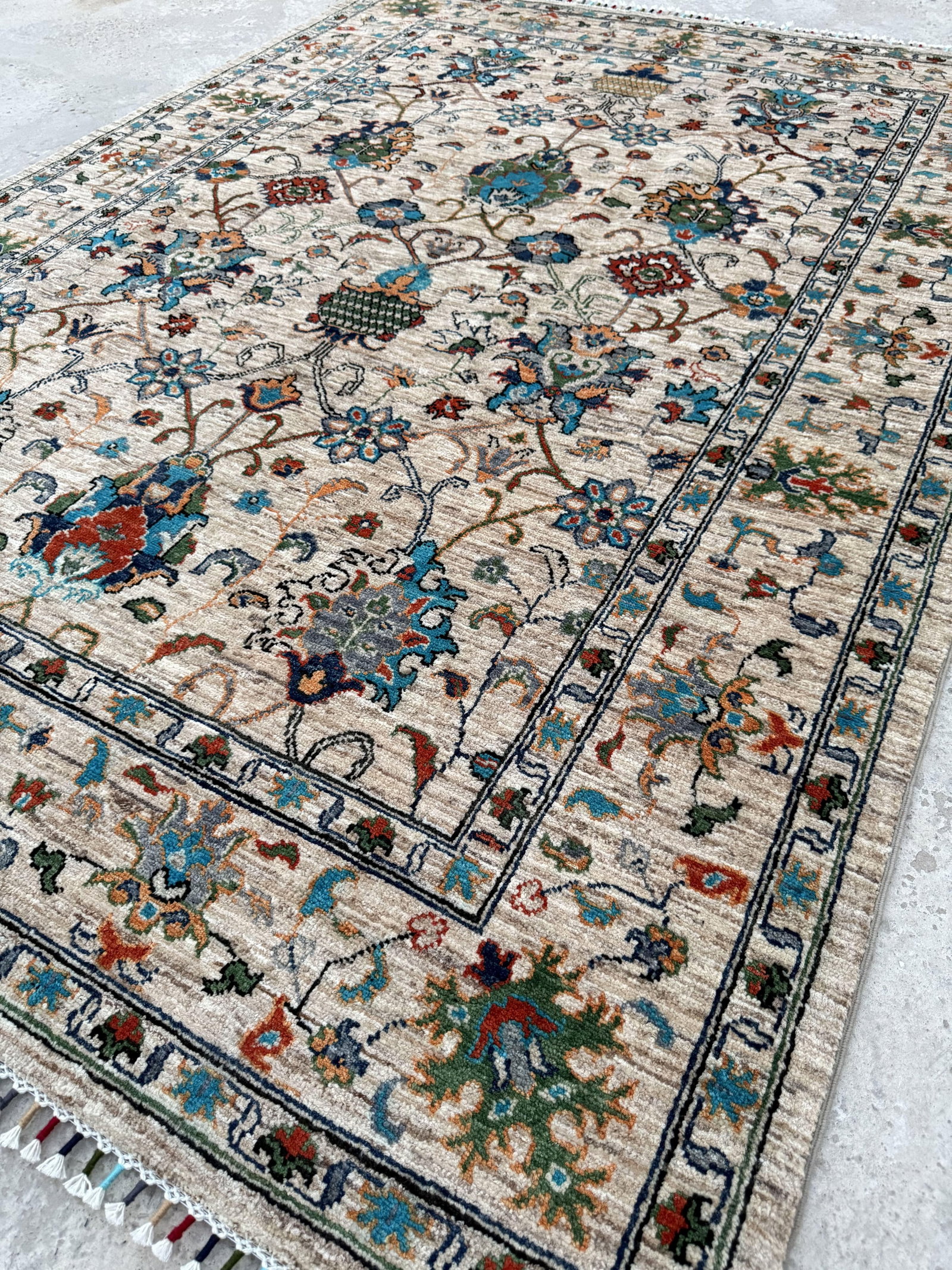 Vase Design Area Rug, Hand-Knotted Wool, Floral, 6x8, Ivory & Turquoise - 10