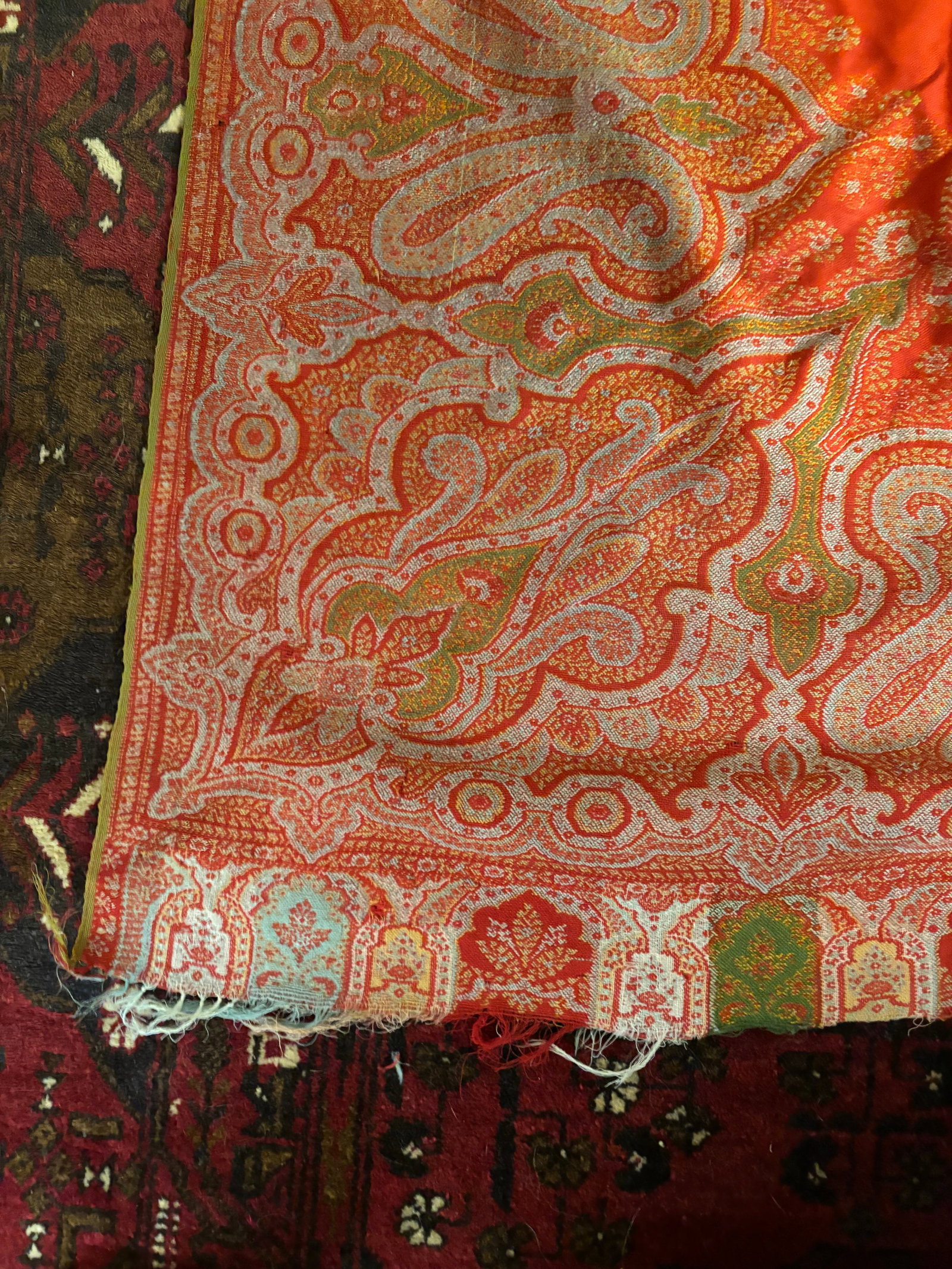 Antique Indian Paisley Shawl Throw [Tv] - 3
