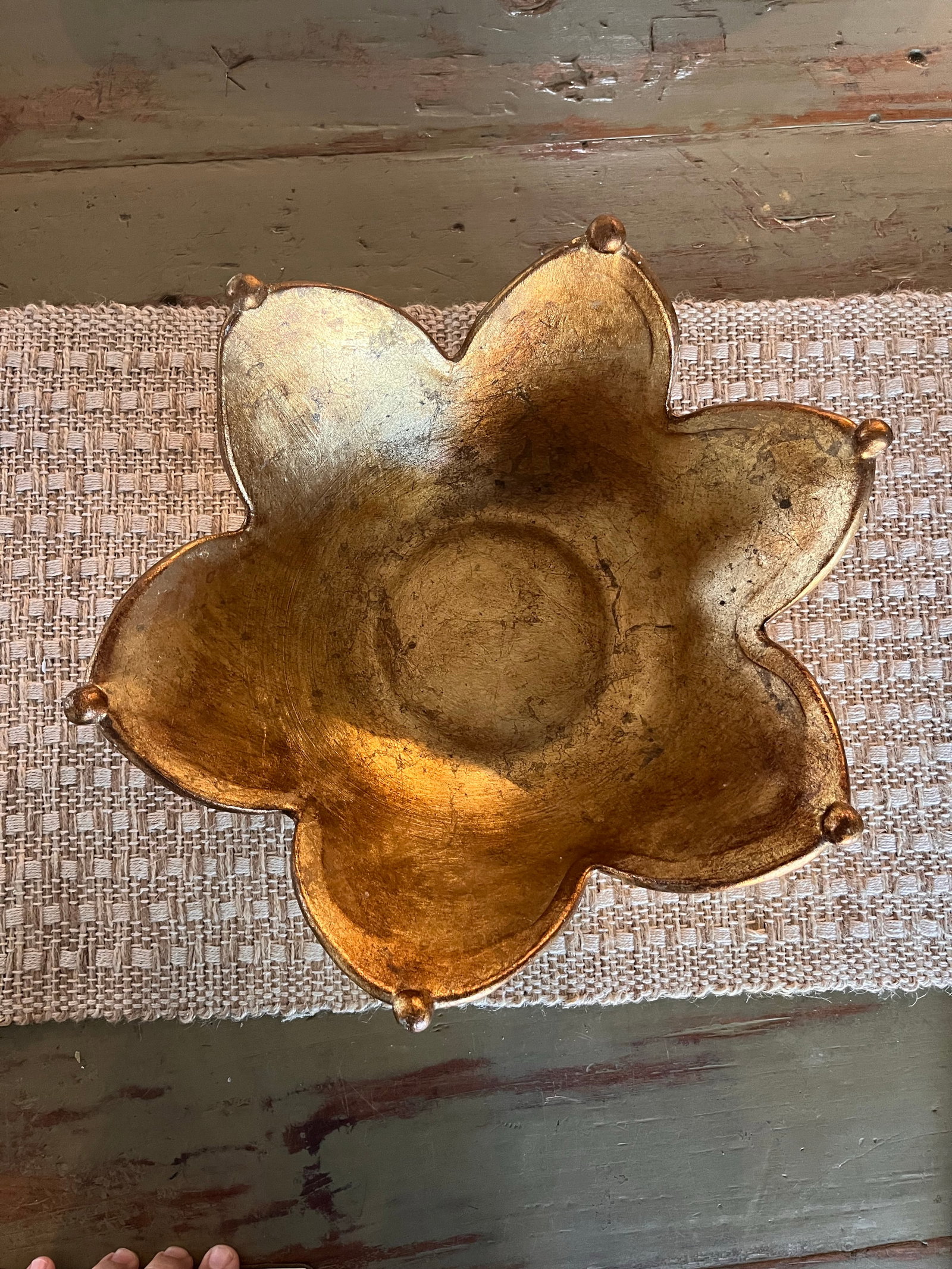 Vintage Horchow Italian Gilt Sculptural Flower Bowl. - 4