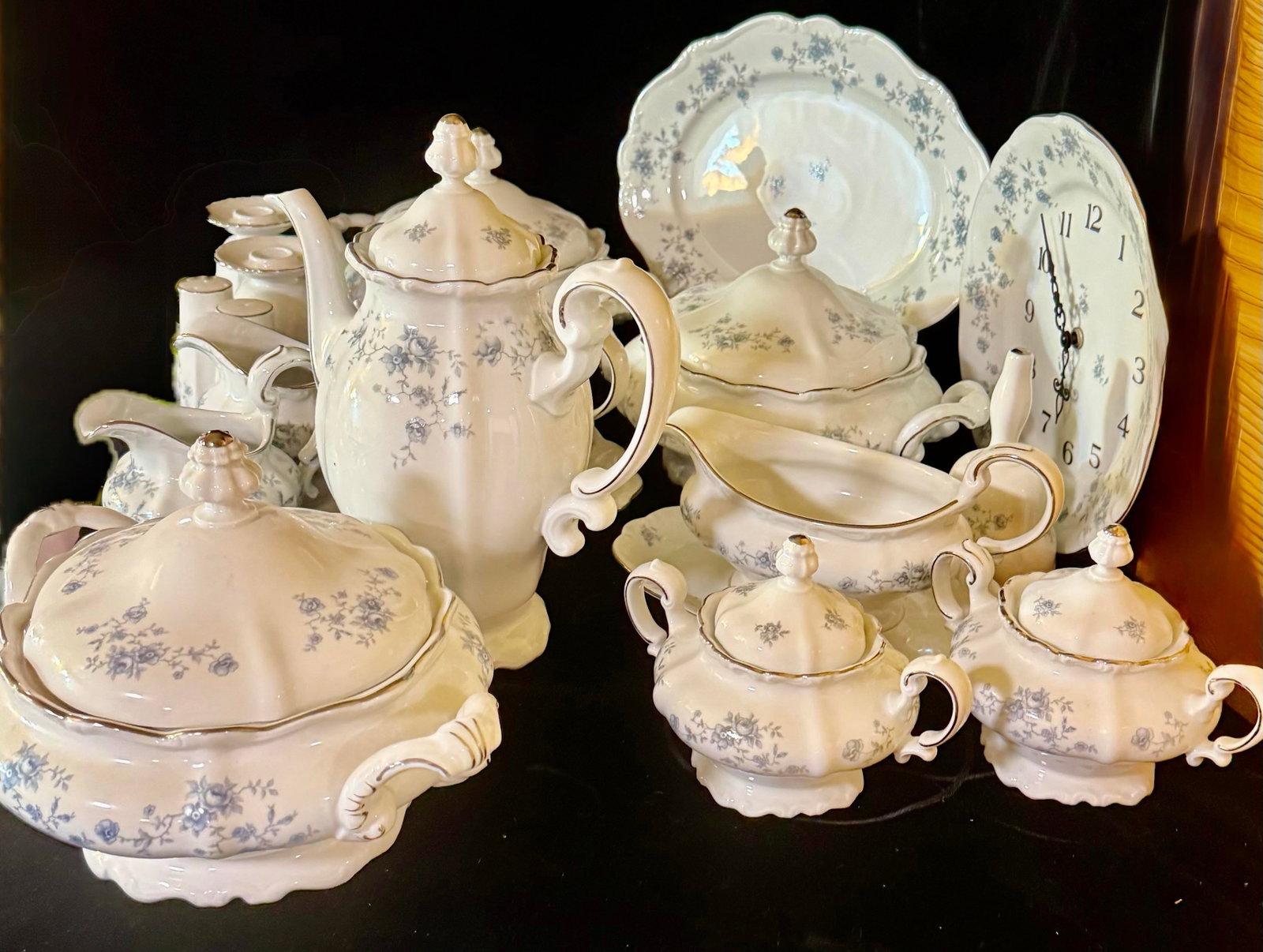 Mid 20th Century Johann Haviland Blue Garland Fine China - 105 pcs - 10