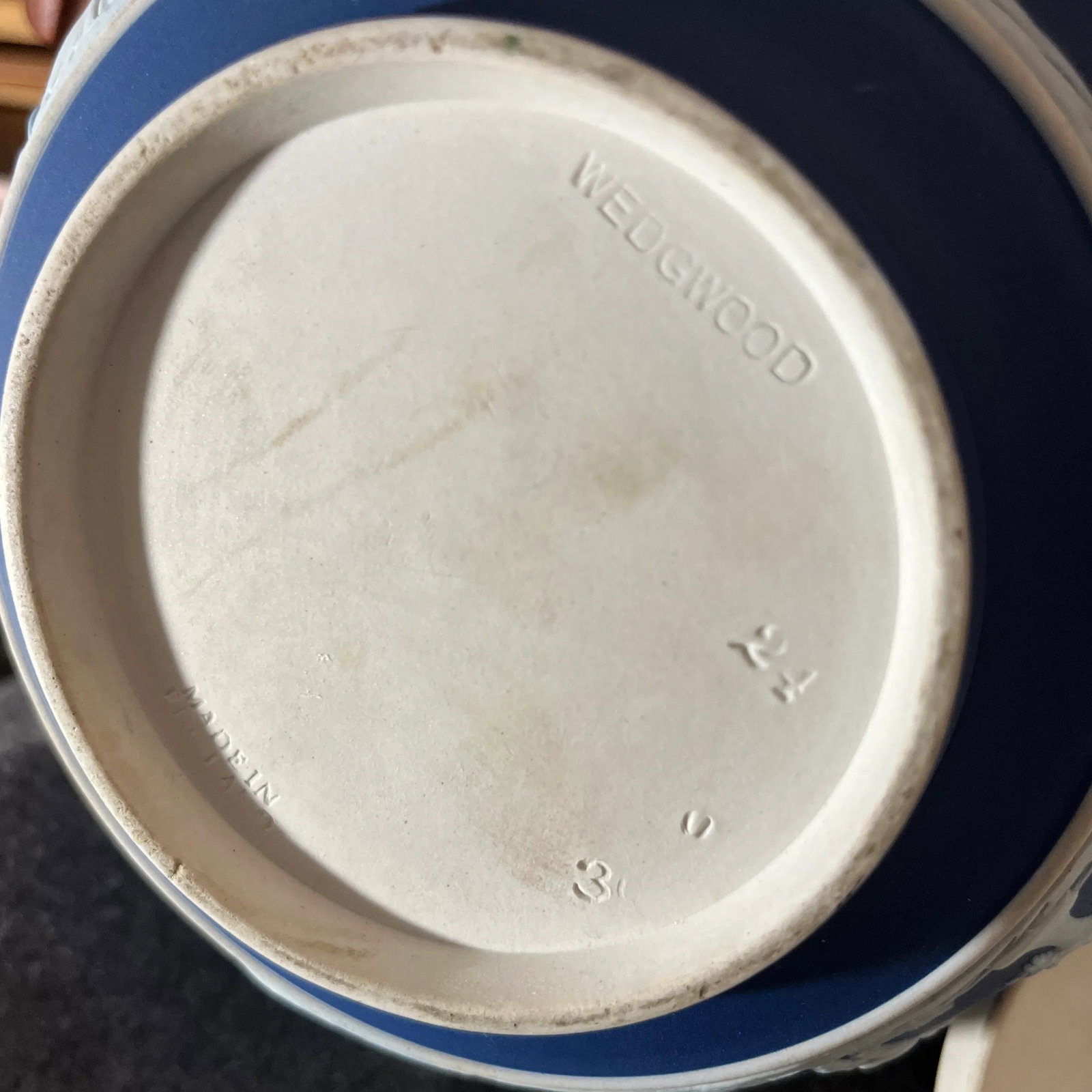 Early 20th Century Wedgwood Blue Jasperware Teapot & Lid - 10