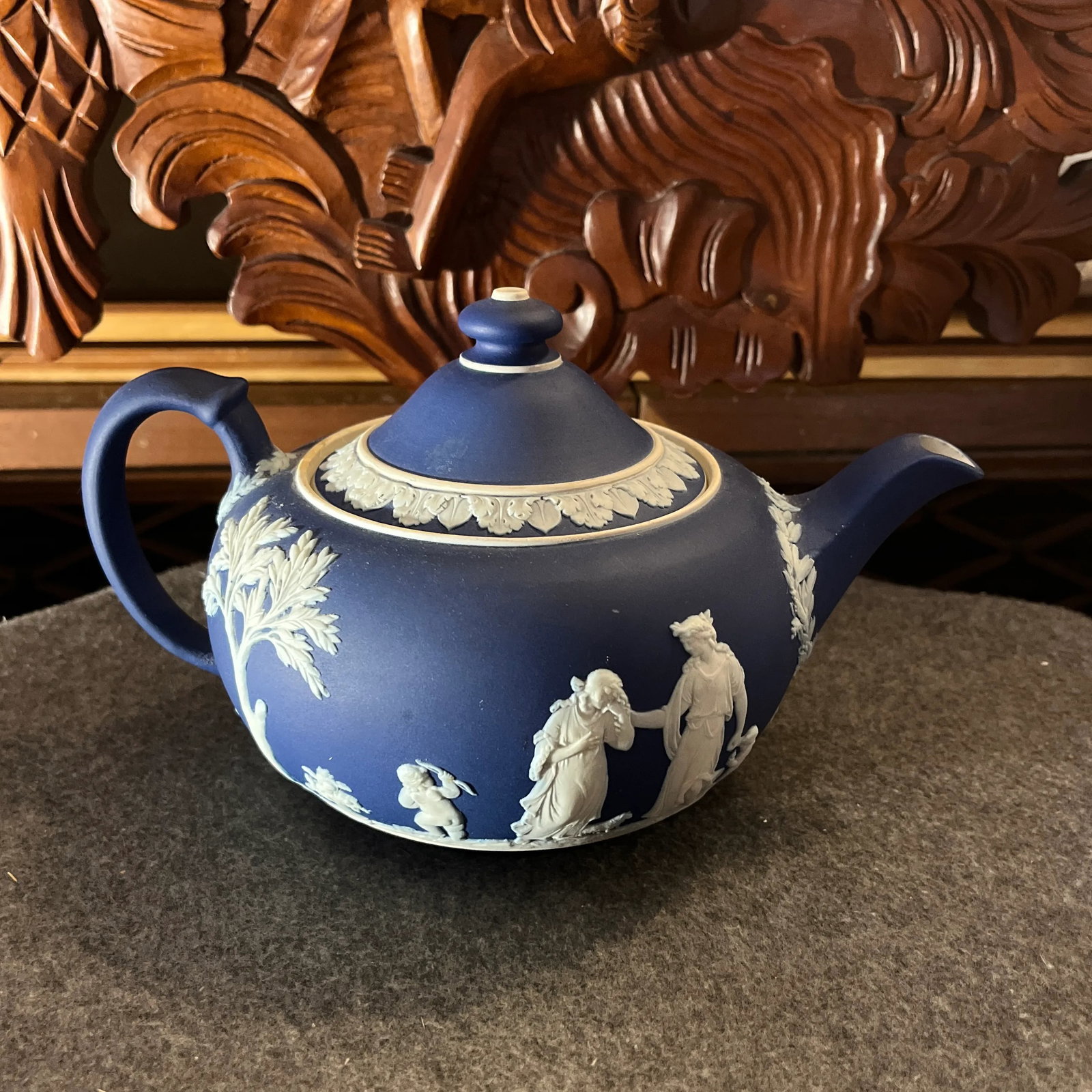 Early 20th Century Wedgwood Blue Jasperware Teapot & Lid - 12