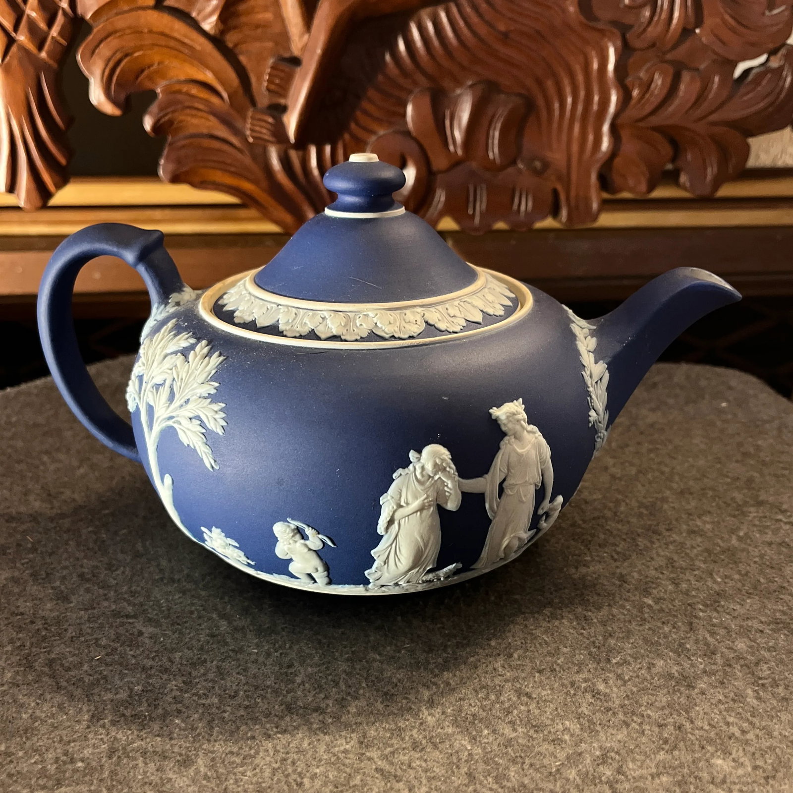 Early 20th Century Wedgwood Blue Jasperware Teapot & Lid - 13