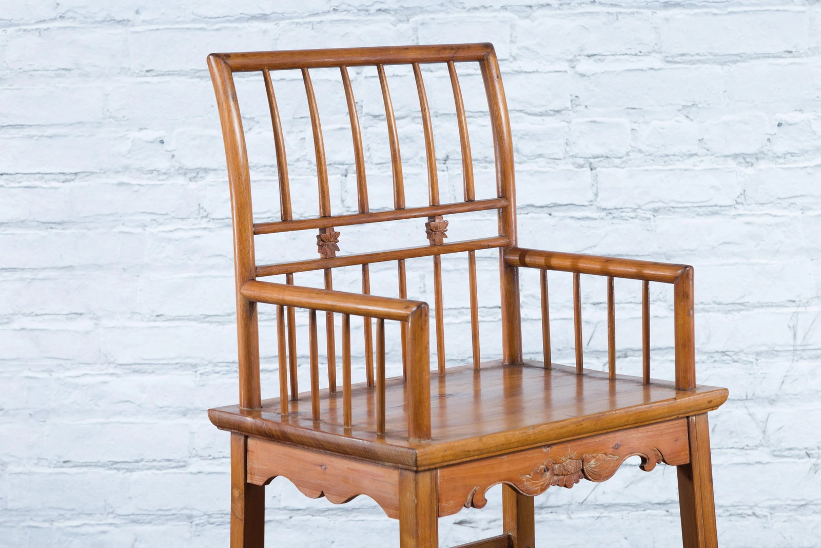 19th Century Chinese Qing Dynasty Period Elmwood Armchair with Hand-Carved Apron - 3