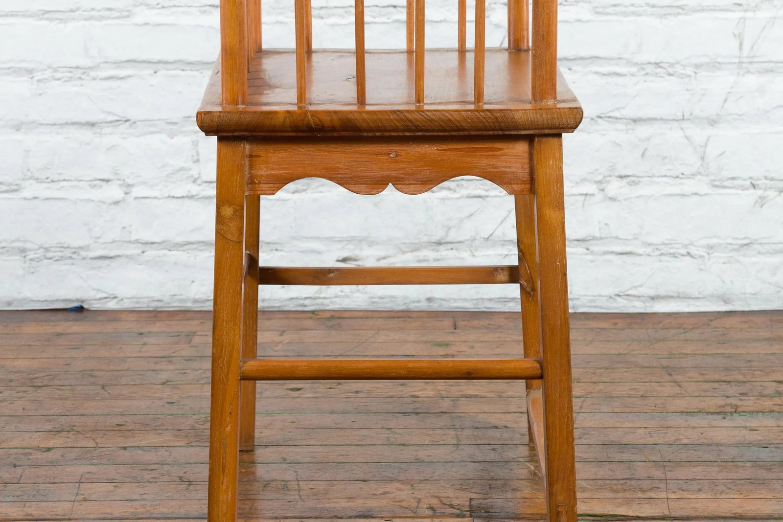 19th Century Chinese Qing Dynasty Period Elmwood Armchair with Hand-Carved Apron - 5