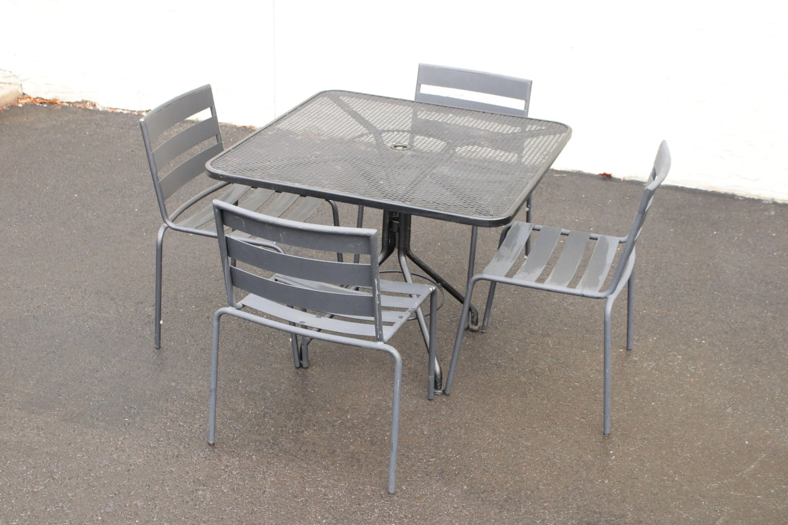 2010s 'Metro' Wrought Iron Outdoor Dining Table & Four Chairs Patio Set Attributed to Woodard - Set - 2