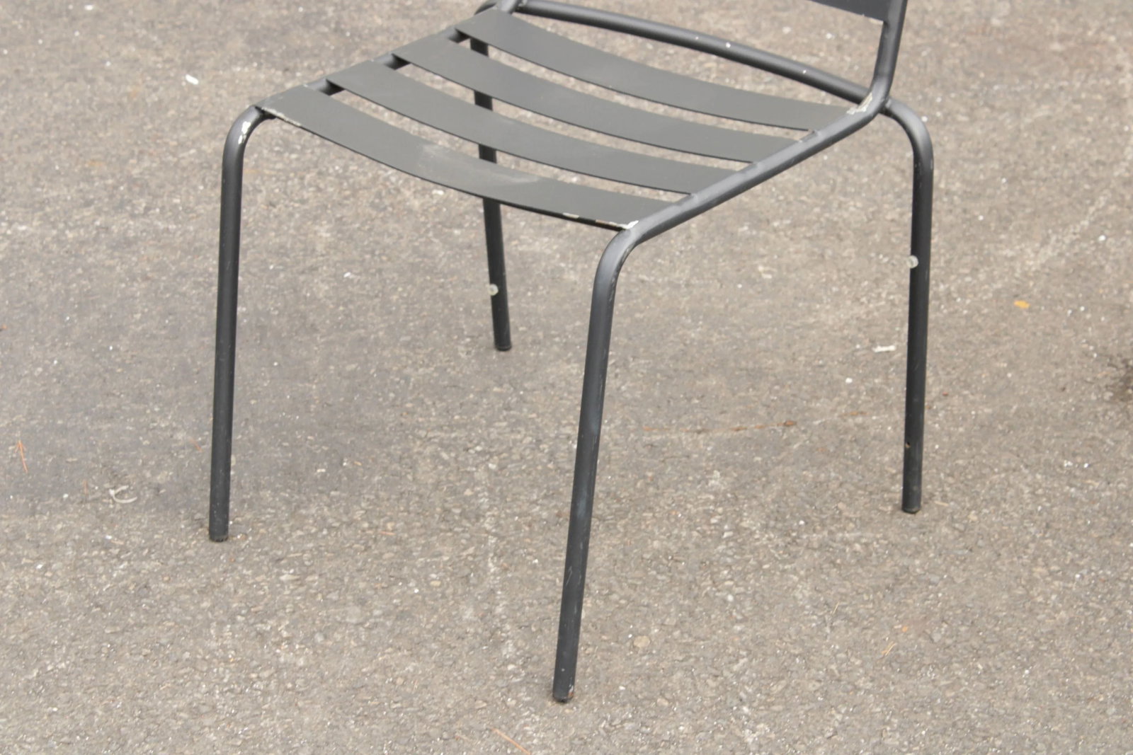 Early 21st Century Metro' Wrought Iron Outdoor Dining Set - 5 Pieces - 9