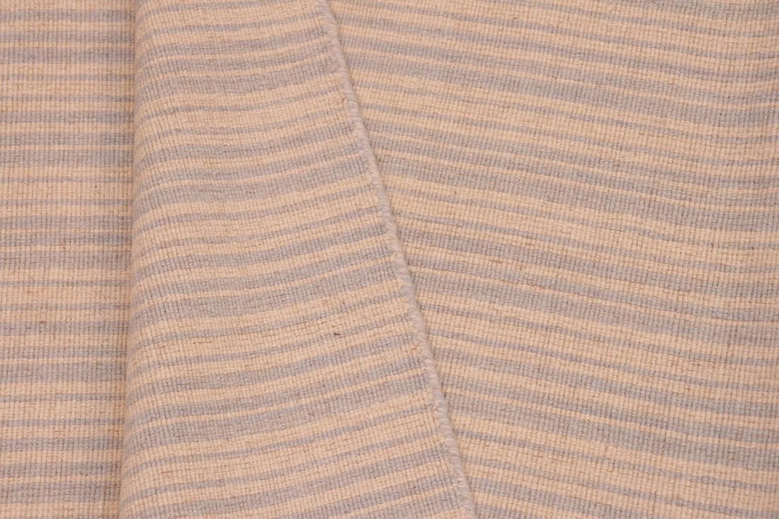 Early 21st Century Shabby Chic Kilim Tan Gray Wool Rug - 4