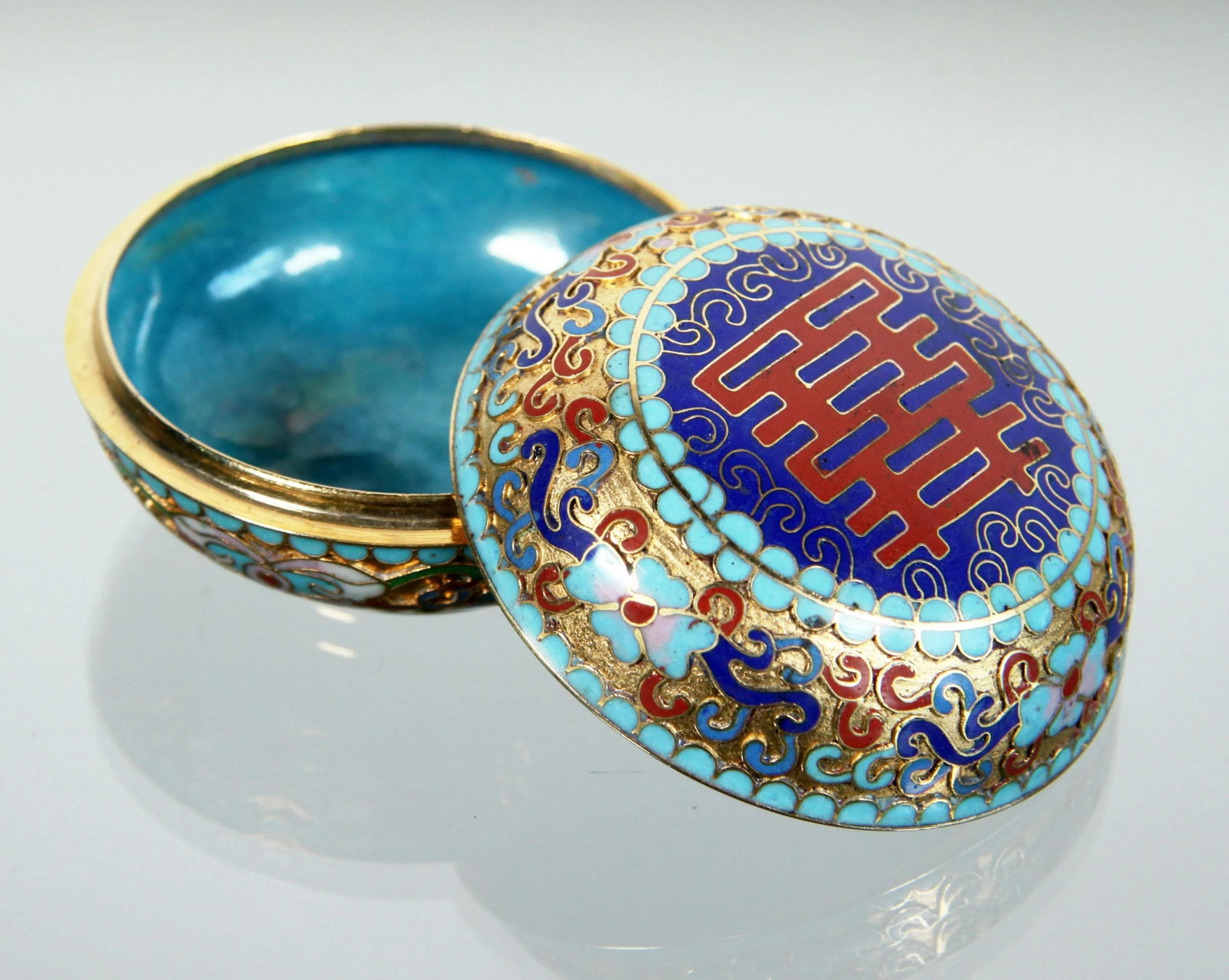 Vintage 1950's Chinese Hand Enameled Cloisonne Jewelry or Trinket Box / Jar - 9