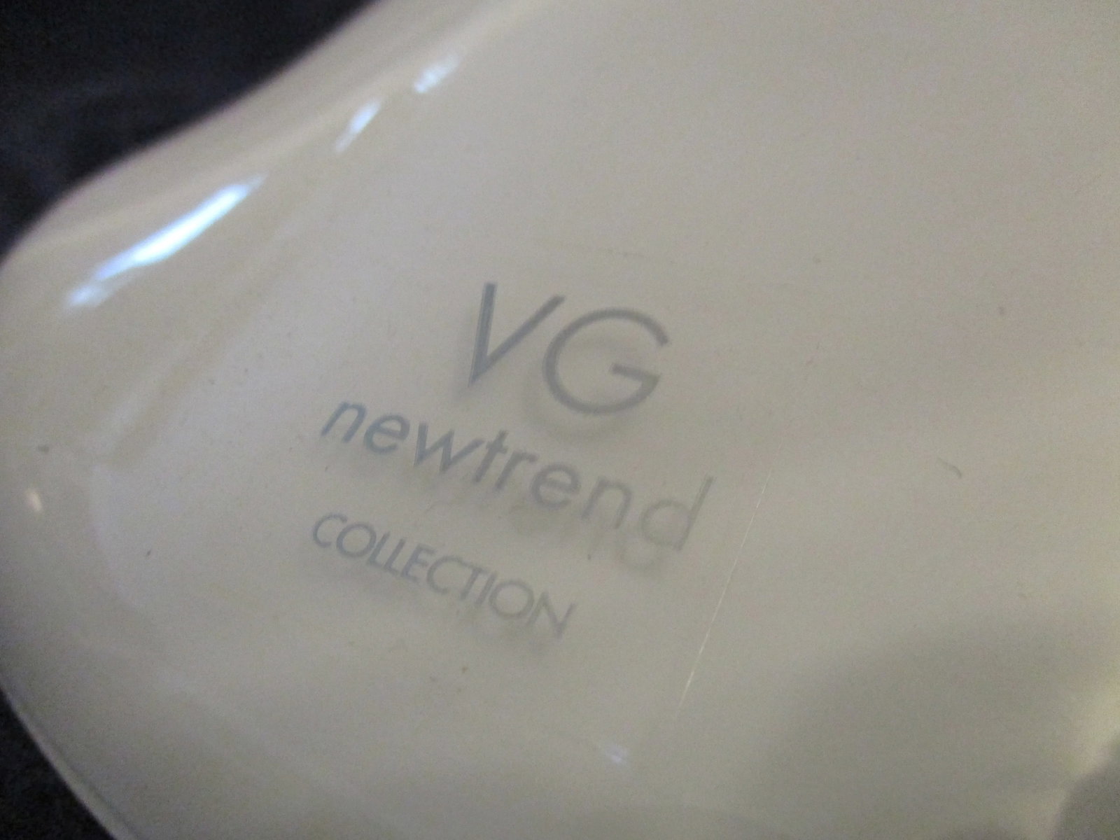 Italian Large Centerpiece Vase White Base Clear Bowl - 9