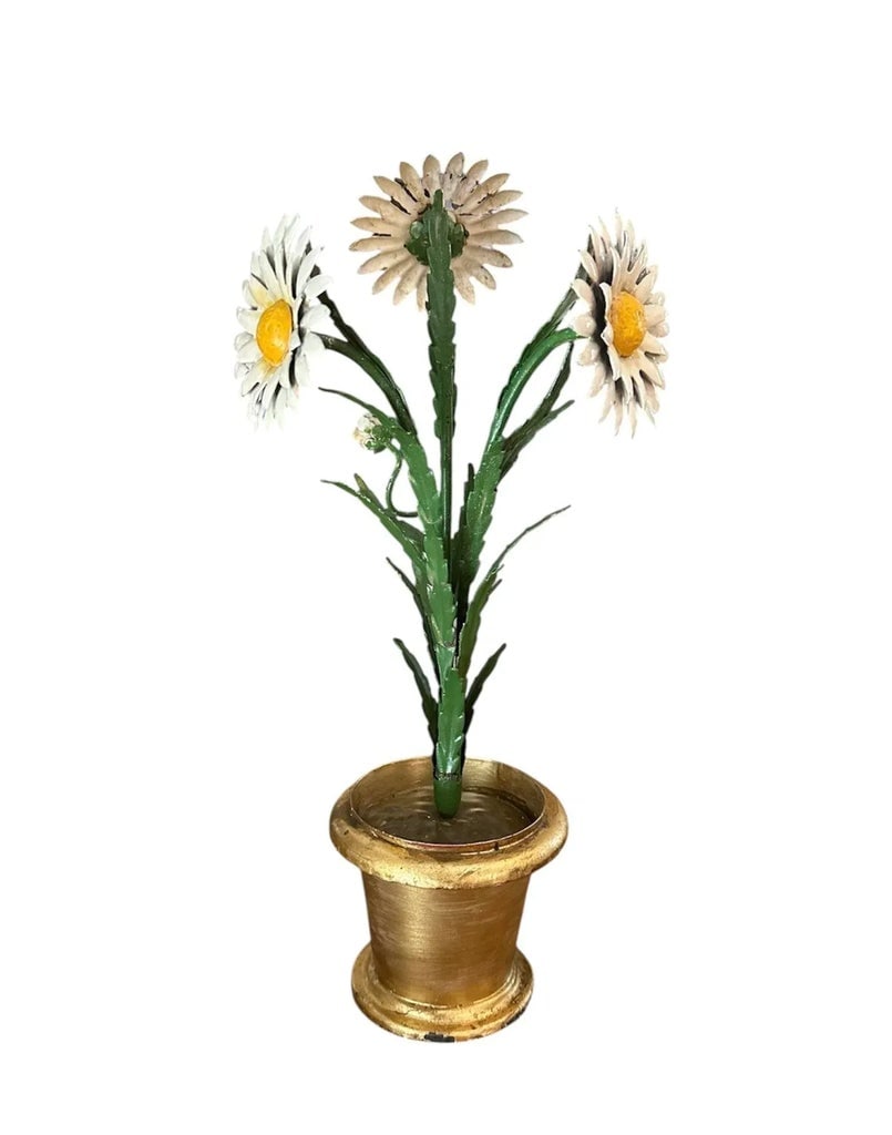 Vintage Italian Tole White Daisy Flowers / Floral Arrangement Sculpture in a Gilt / Gold Leaf Pot, M - 7