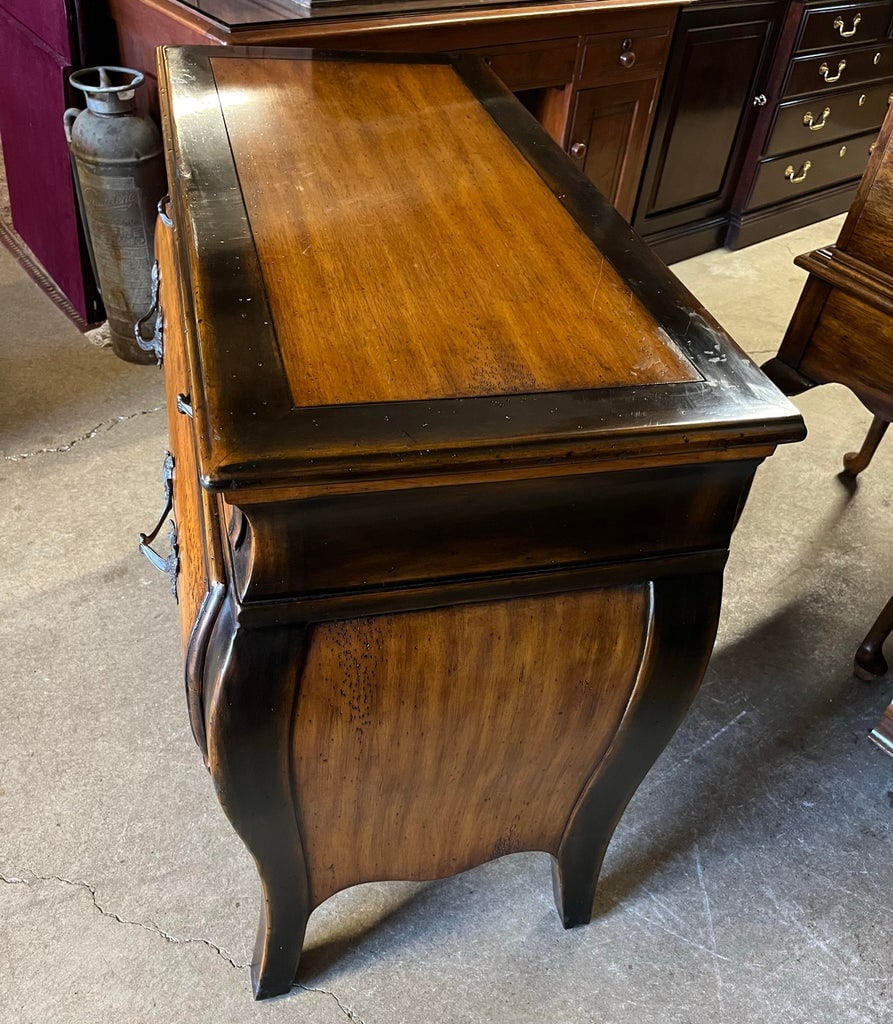 Theodore Alexander Chateau Du Vallois Bombe Chest - 10