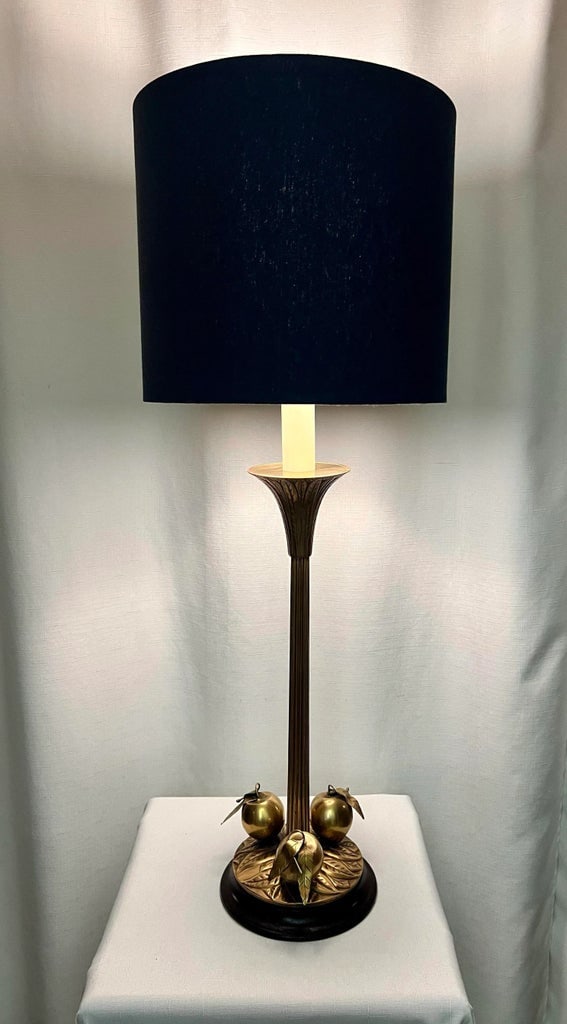 Vintage Chinoiserie "Golden Peaches" Brass Table Lamp - 2