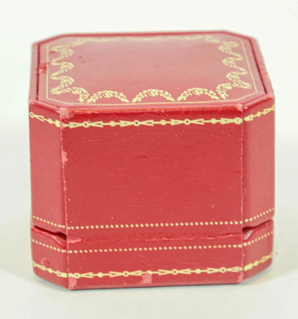 Cartier Jewelry Ring Box in Red Leather Gilt Embossed - 3