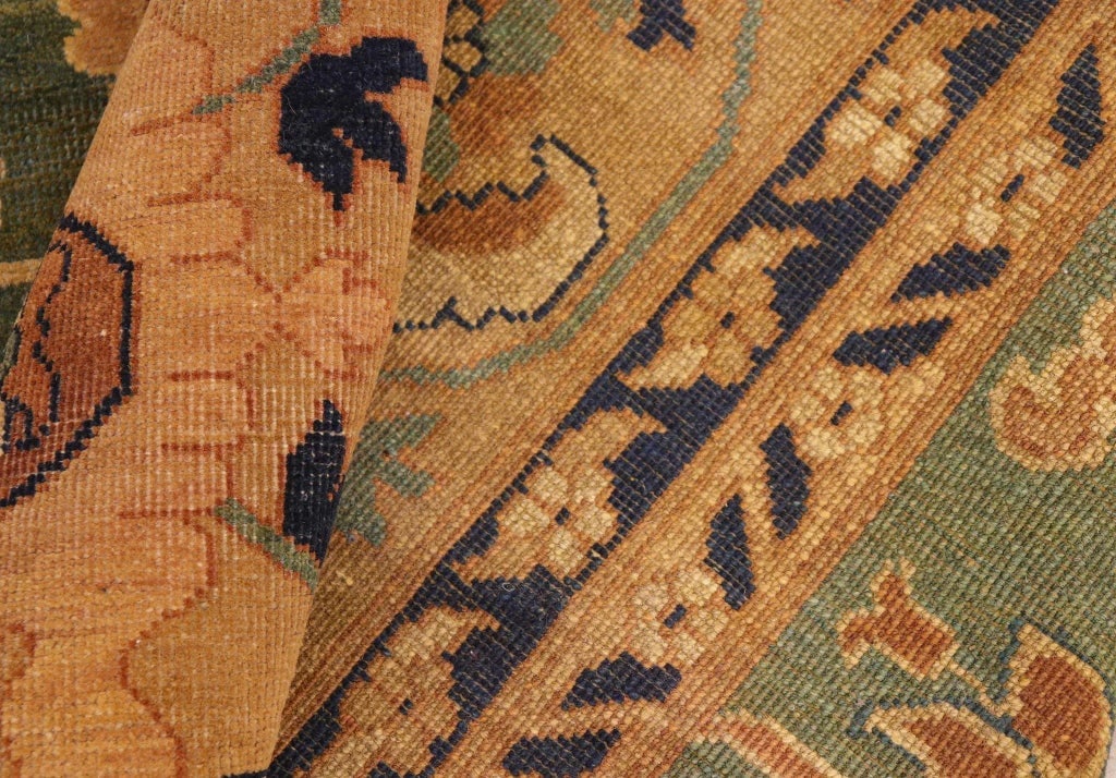1980s Shabby Chic Green/Gold Wool Rug - 7'3" X 10'1" - 8