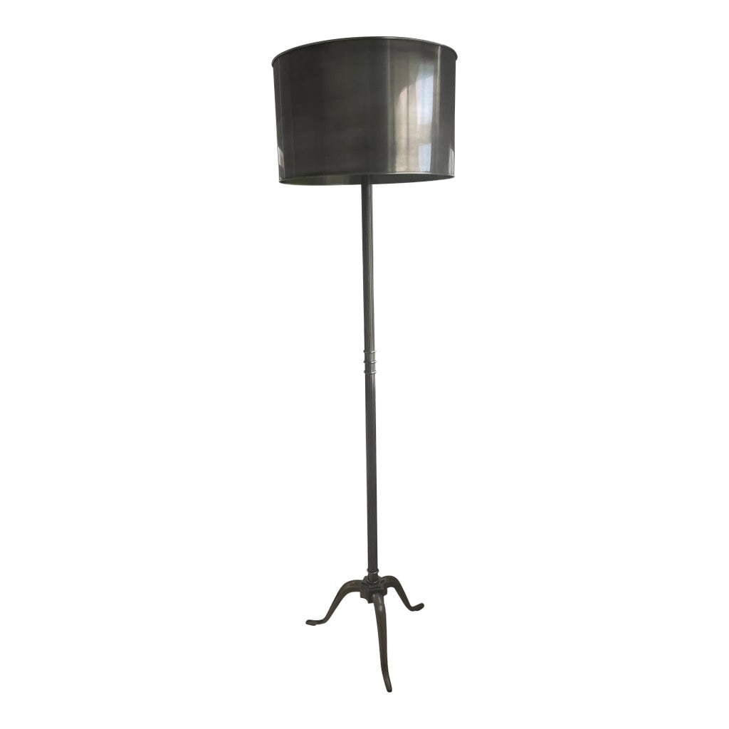 Robert Abbey Porter Floor Lamp in Aged Silver Nickel: Beautiful floor lamp designed by Robert Abbey in excellent condition. Measures 70" high and 19" diameter shade. Full range dimmer. Takes 1 Medium (E26) base LED bulb. Condition: Alterations: Original
