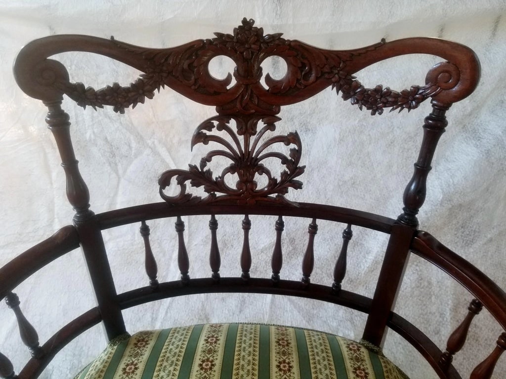 Mid 18th Century Antique Chippendale Style Hand-Carved Chair - 4