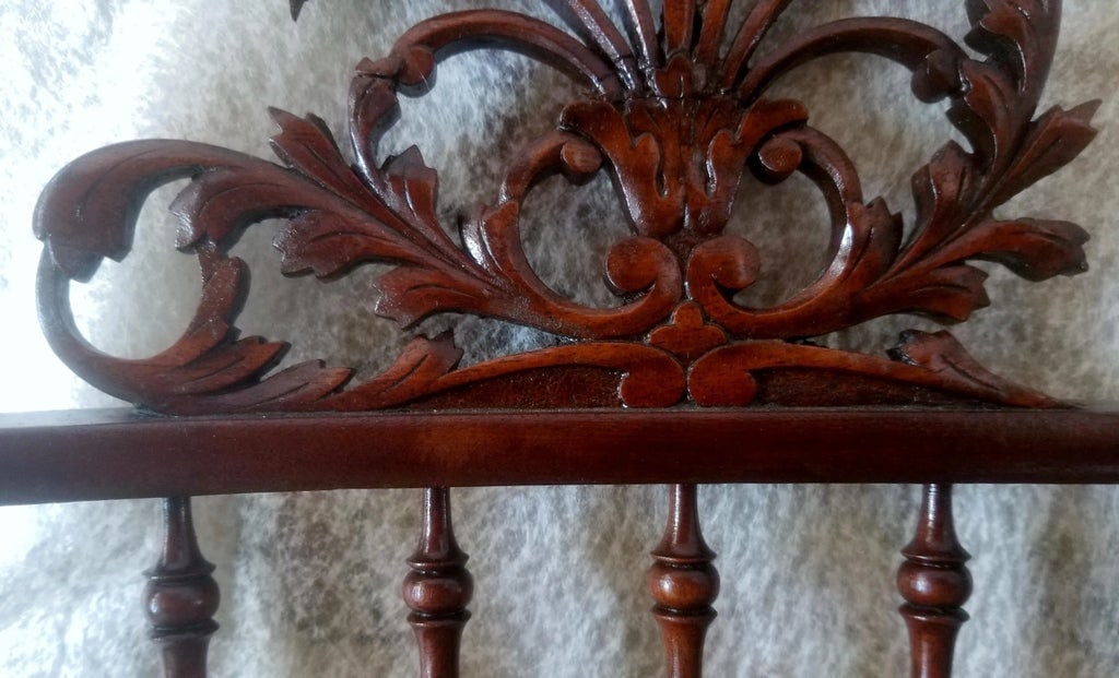 Mid 18th Century Antique Chippendale Style Hand-Carved Chair - 6