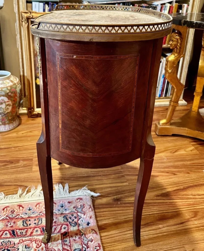 Late 19th Century Louis XVI Style Fruitwood Marquetry 2-Drawer Commode - 6