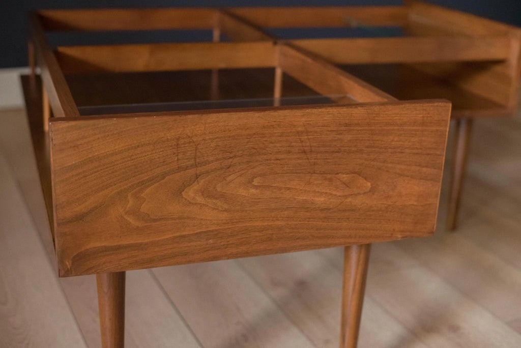 1960s Mid-Century Modern Milo Baughman Glenn of California Walnut Corner Table - 12