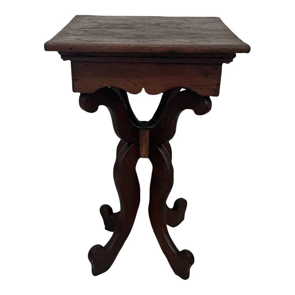 1970s Vintage Victorian Style Accent Table With Carved Wood Legs: This Vintage Side Table has Beautiful Victorian Style Lines Throughout. Slight Curving of the wood on Top due to Aging. Vintage Condition Consistent with Age as Pictured. Wood Has Beautiful Character