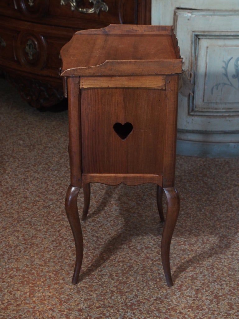 19th Century French Walnut Side Table - 4
