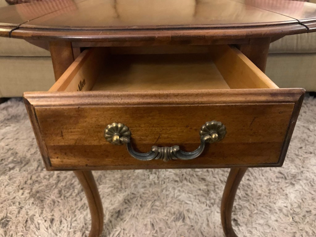 Ethan Allen French Country Accent Table Made in America - 5